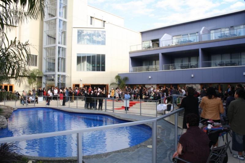 גיסבורן Emerald Hotel מראה חיצוני תמונה