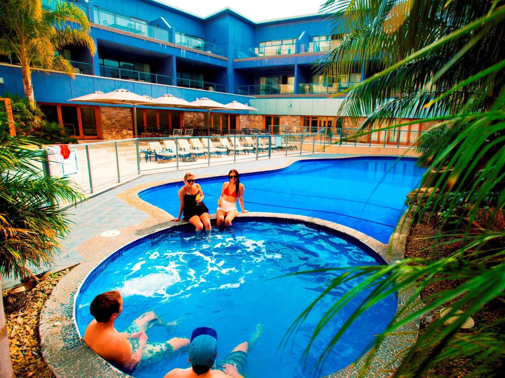 גיסבורן Emerald Hotel מראה חיצוני תמונה